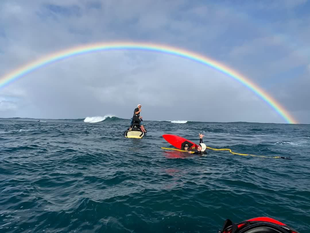 Tow Surf Hawaii - The go to tow-in surfing partner when you get to Hawaii